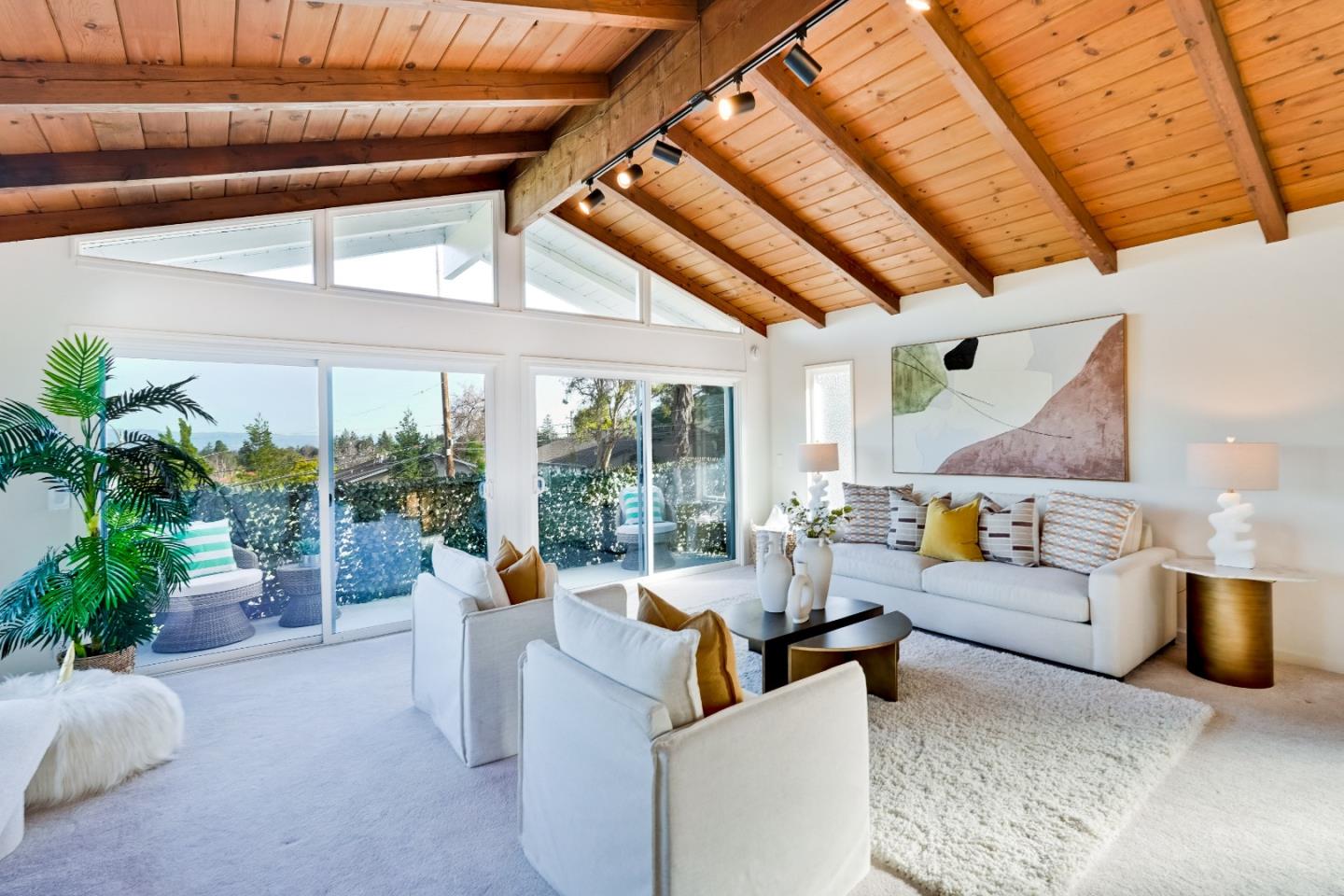 Detail Gallery Image 9 of 45 For 10741 Santa Lucia Rd, Cupertino,  CA 95014 - 3 Beds | 2 Baths