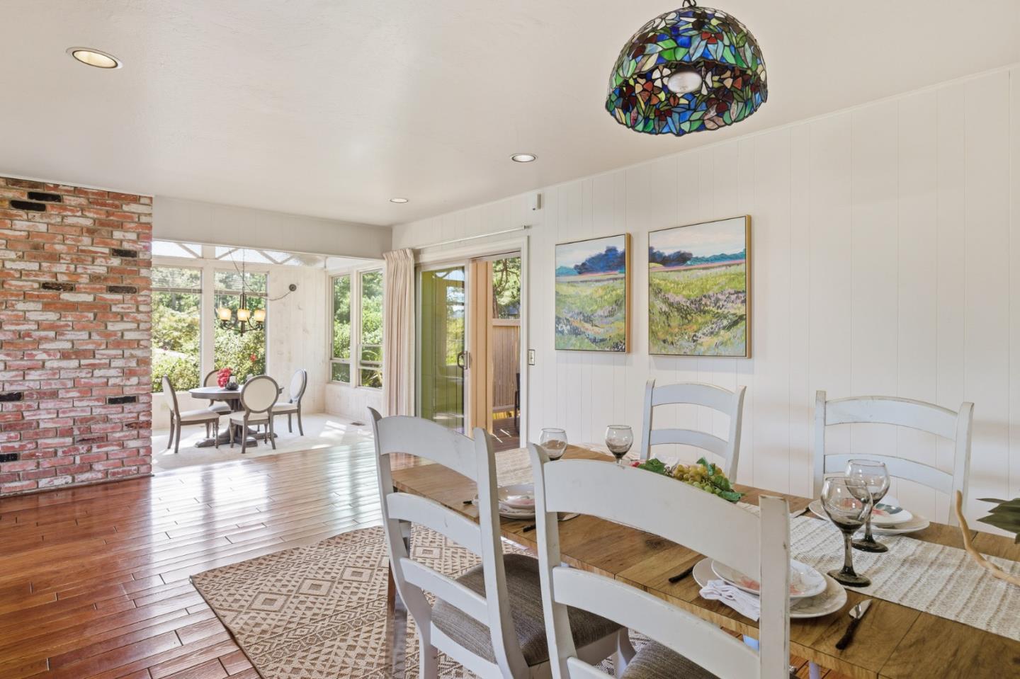 Detail Gallery Image 6 of 21 For 150 Shady Ln, Monterey,  CA 93940 - 3 Beds | 2 Baths