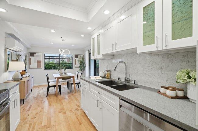 Detail Gallery Image 16 of 47 For 410 Sheridan Ave #103,  Palo Alto,  CA 94306 - 2 Beds | 2 Baths