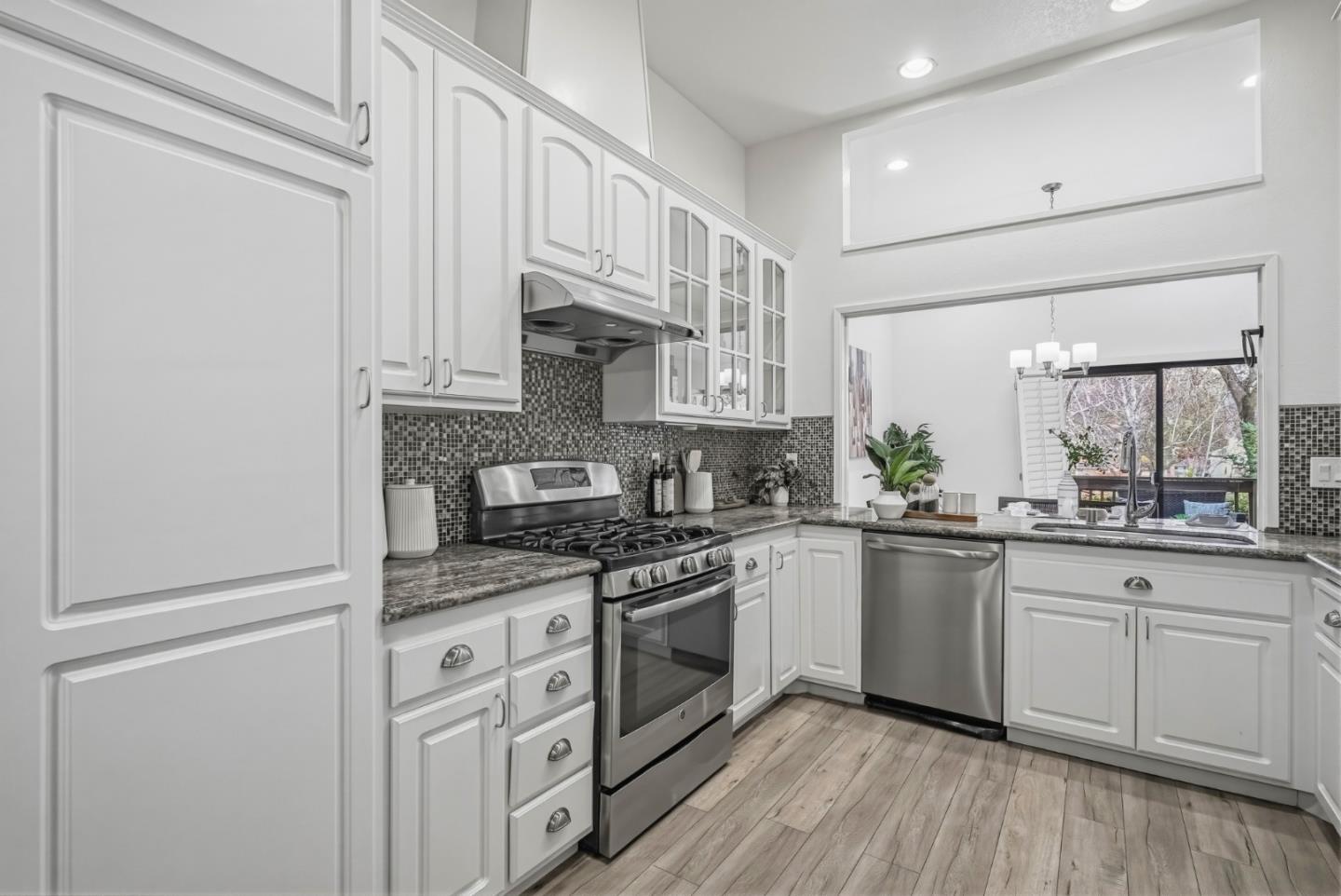 Detail Gallery Image 12 of 51 For 43548 Ocaso Corte, Fremont,  CA 94539 - 3 Beds | 2/1 Baths