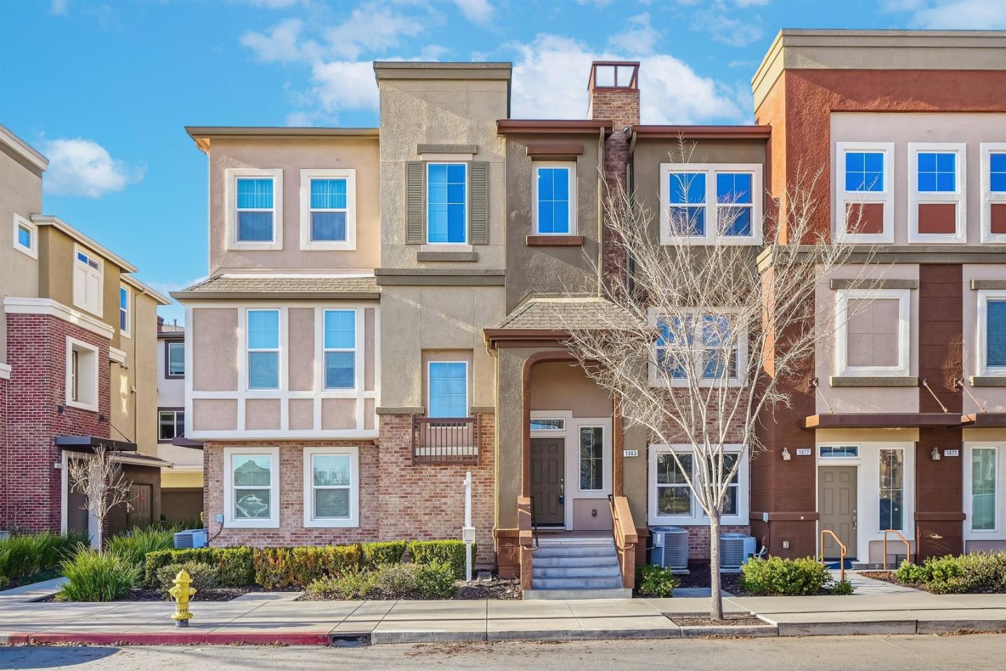 Front Image Thumbnail for ML82033515