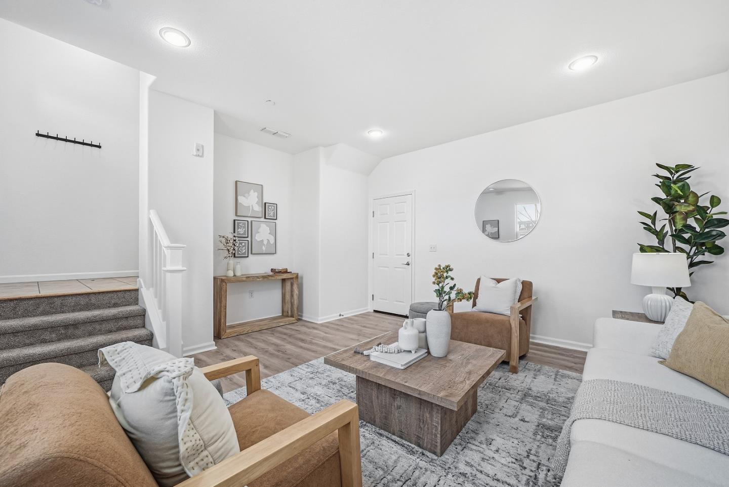 Detail Gallery Image 10 of 48 For 1463 Mercado Way, San Jose,  CA 95131 - 3 Beds | 2/1 Baths