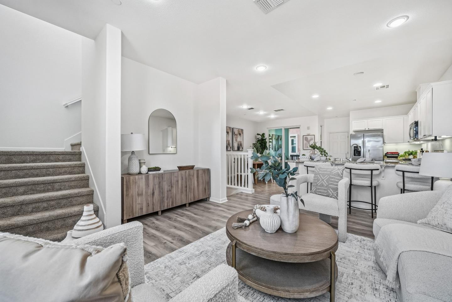 Detail Gallery Image 6 of 48 For 1463 Mercado Way, San Jose,  CA 95131 - 3 Beds | 2/1 Baths