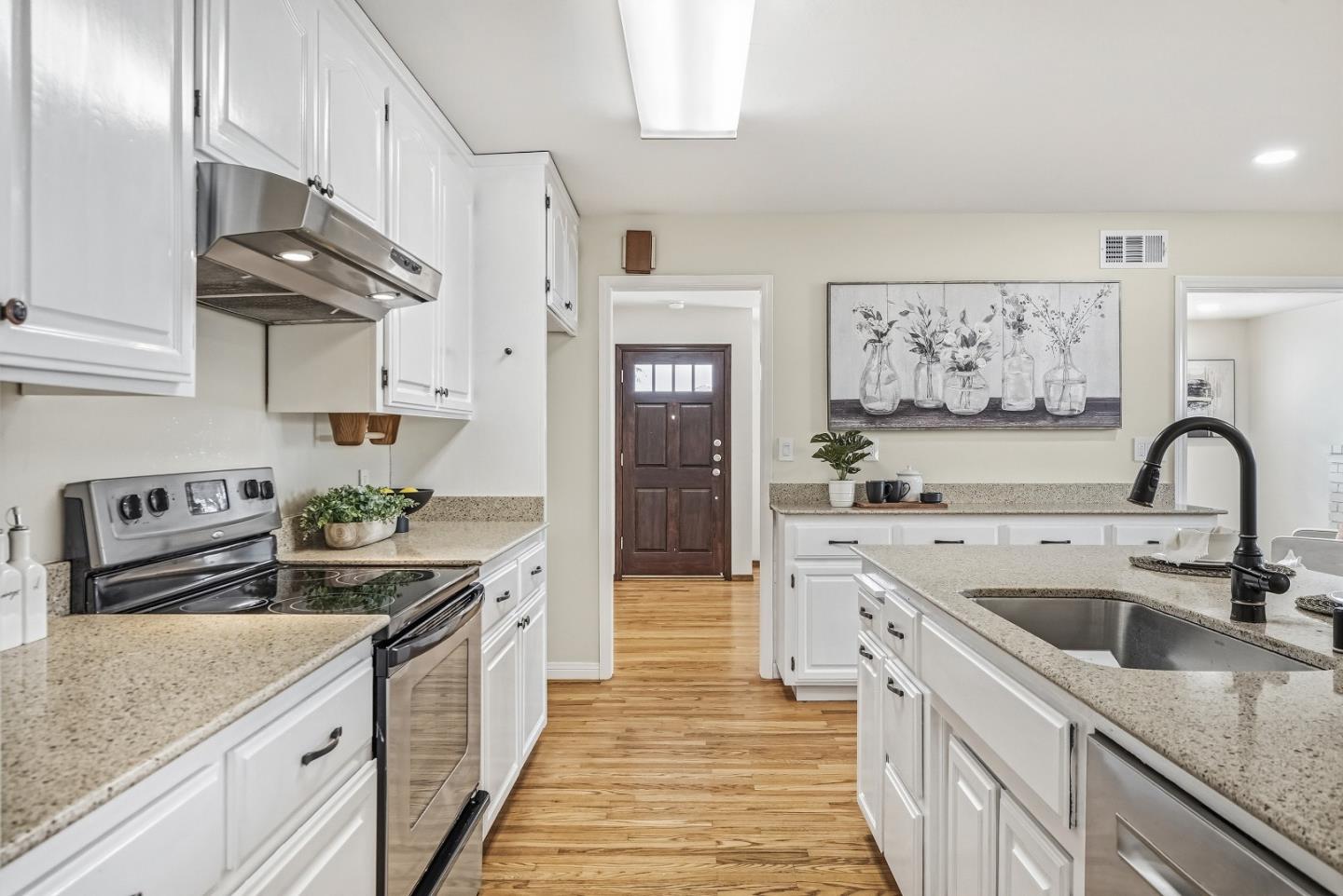 Detail Gallery Image 19 of 44 For 2163 Woodard Rd, San Jose,  CA 95124 - 3 Beds | 2 Baths