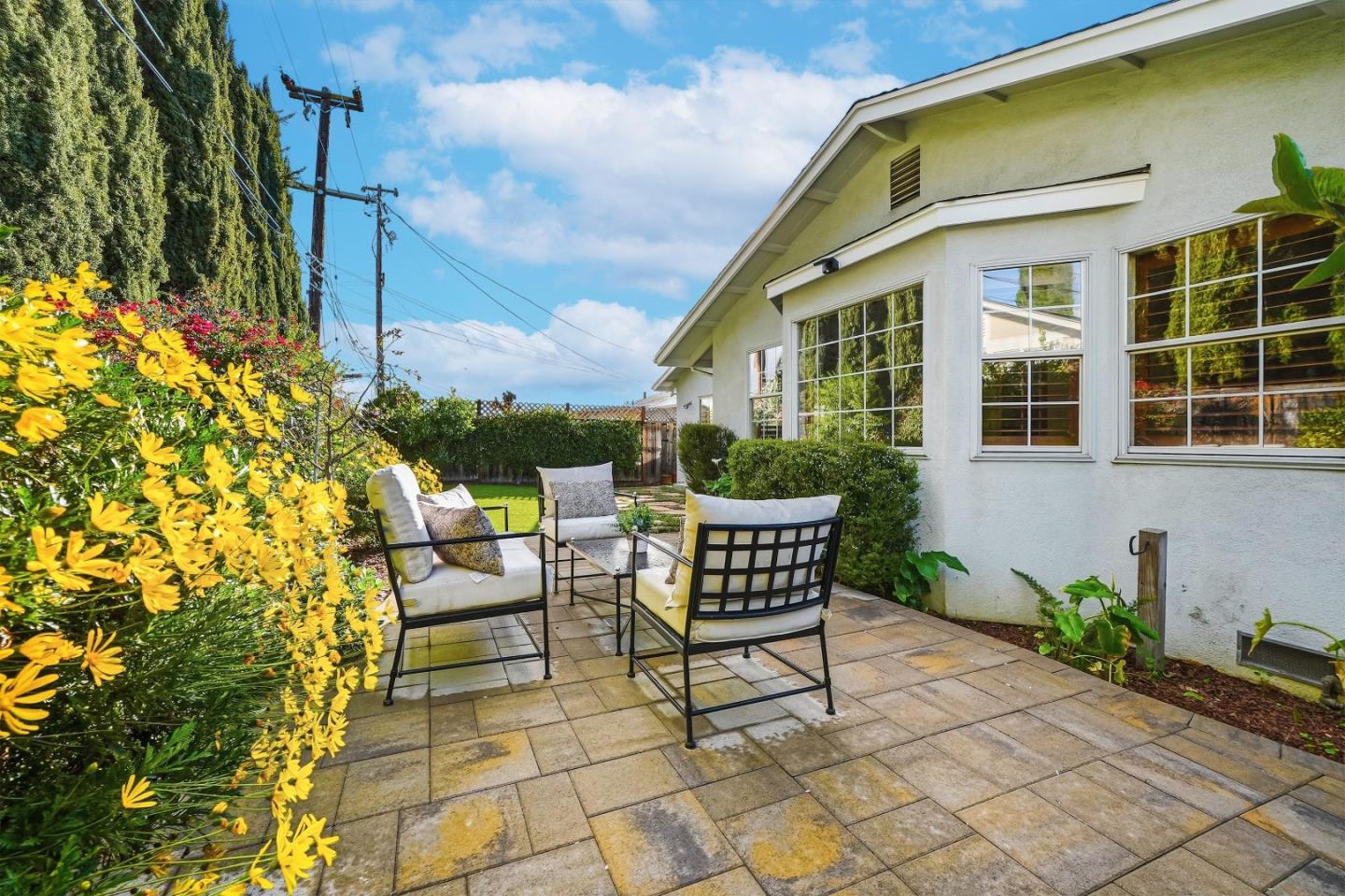 Detail Gallery Image 34 of 44 For 2163 Woodard Rd, San Jose,  CA 95124 - 3 Beds | 2 Baths