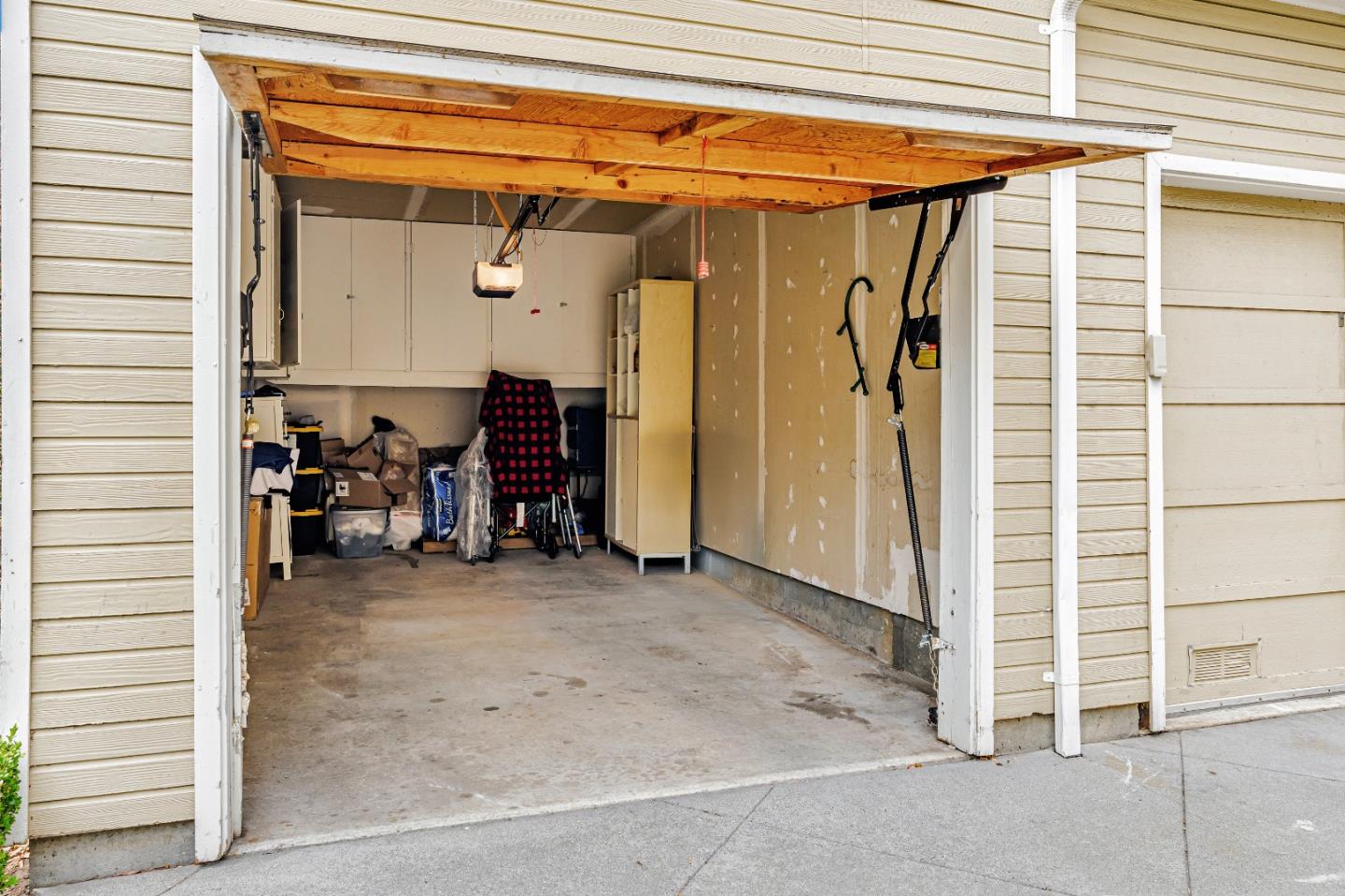 Detail Gallery Image 11 of 15 For 101 Blossom Cir #H,  San Mateo,  CA 94403 - 1 Beds | 1 Baths