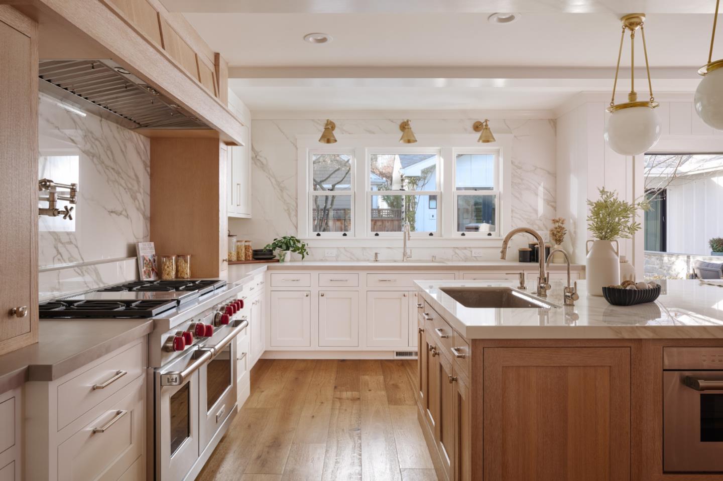 Detail Gallery Image 9 of 56 For 247 Edelen Ave, Los Gatos,  CA 95030 - 3 Beds | 2/1 Baths