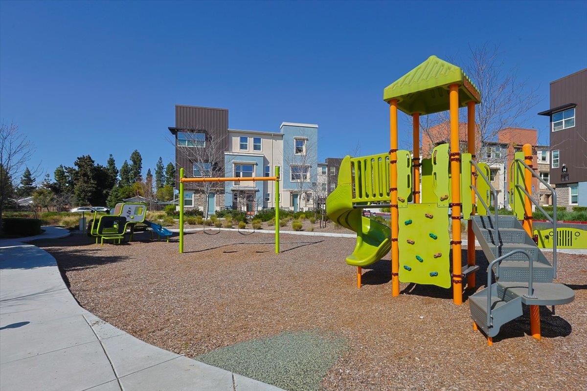 Detail Gallery Image 24 of 32 For 1863 Dobbin Dr, San Jose,  CA 95133 - 3 Beds | 3 Baths