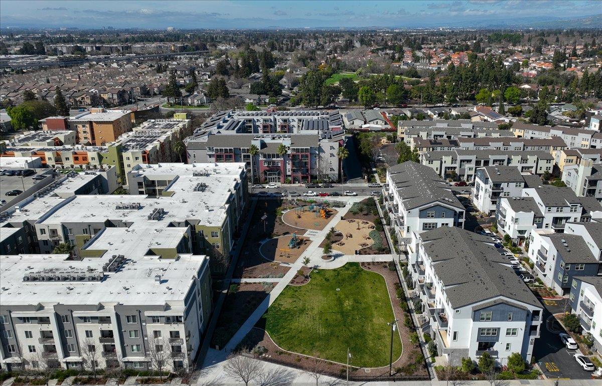 Detail Gallery Image 26 of 32 For 1863 Dobbin Dr, San Jose,  CA 95133 - 3 Beds | 3 Baths