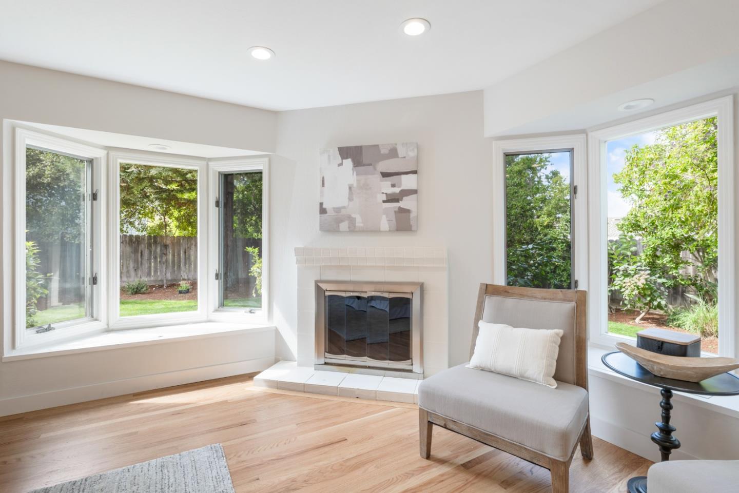 Detail Gallery Image 18 of 27 For 141 Jordan Ave, Los Altos,  CA 94022 - 3 Beds | 2 Baths