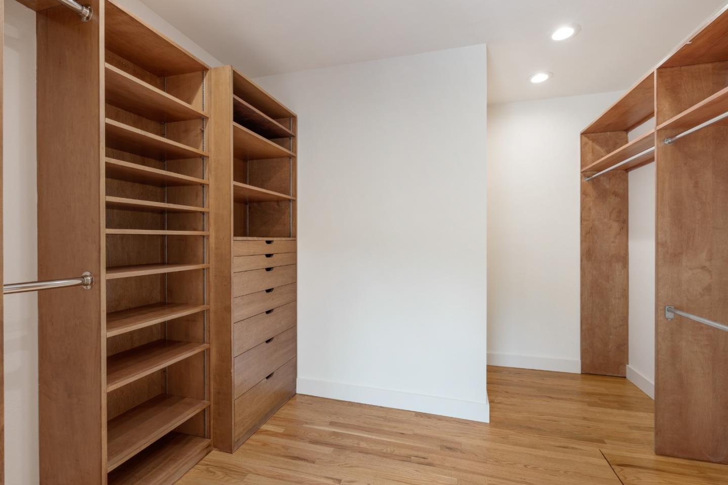 Detail Gallery Image 22 of 27 For 141 Jordan Ave, Los Altos,  CA 94022 - 3 Beds | 2 Baths