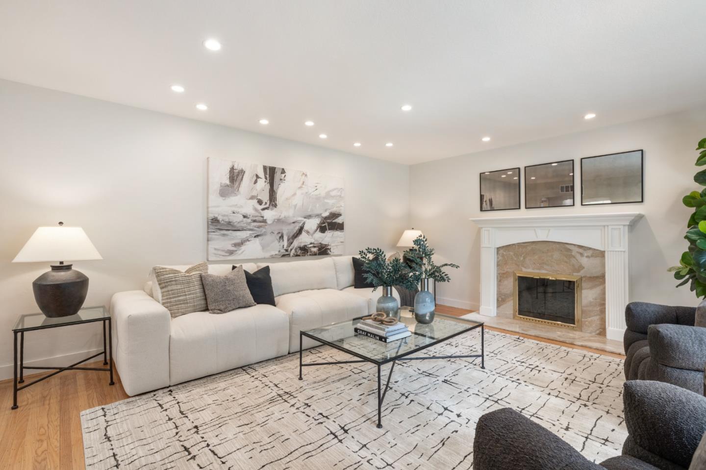 Detail Gallery Image 4 of 27 For 141 Jordan Ave, Los Altos,  CA 94022 - 3 Beds | 2 Baths