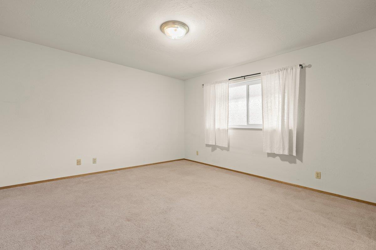 Detail Gallery Image 13 of 18 For 1625 Palmetto Ave, Pacifica,  CA 94044 - – Beds | – Baths