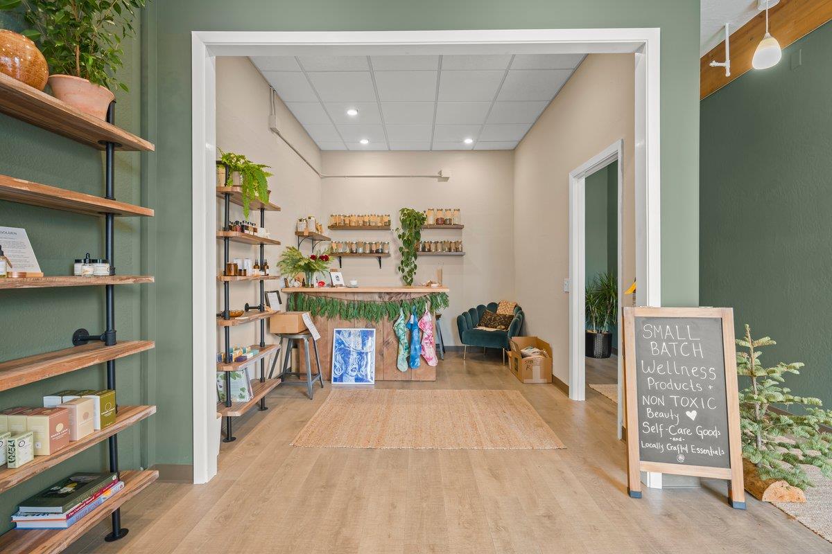 Detail Gallery Image 16 of 18 For 1625 Palmetto Ave, Pacifica,  CA 94044 - – Beds | – Baths