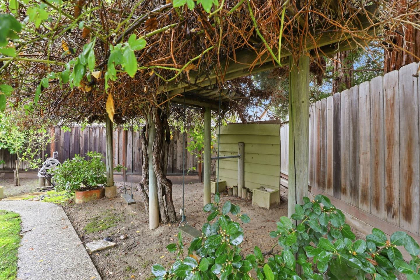 Detail Gallery Image 34 of 39 For 9130 Rancho Hills Dr, Gilroy,  CA 95020 - 3 Beds | 2/1 Baths