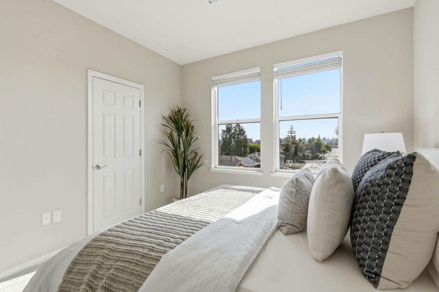 Detail Gallery Image 18 of 35 For 2760 Ball Pl #2,  Santa Clara,  CA 95051 - 2 Beds | 2/1 Baths
