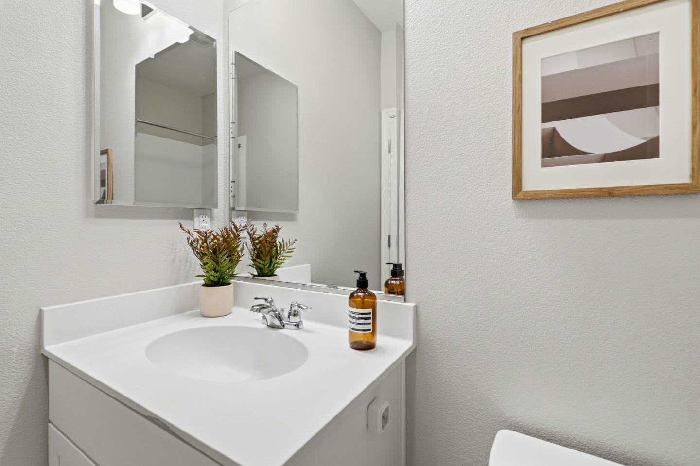 Detail Gallery Image 31 of 35 For 2760 Ball Pl #2,  Santa Clara,  CA 95051 - 2 Beds | 2/1 Baths