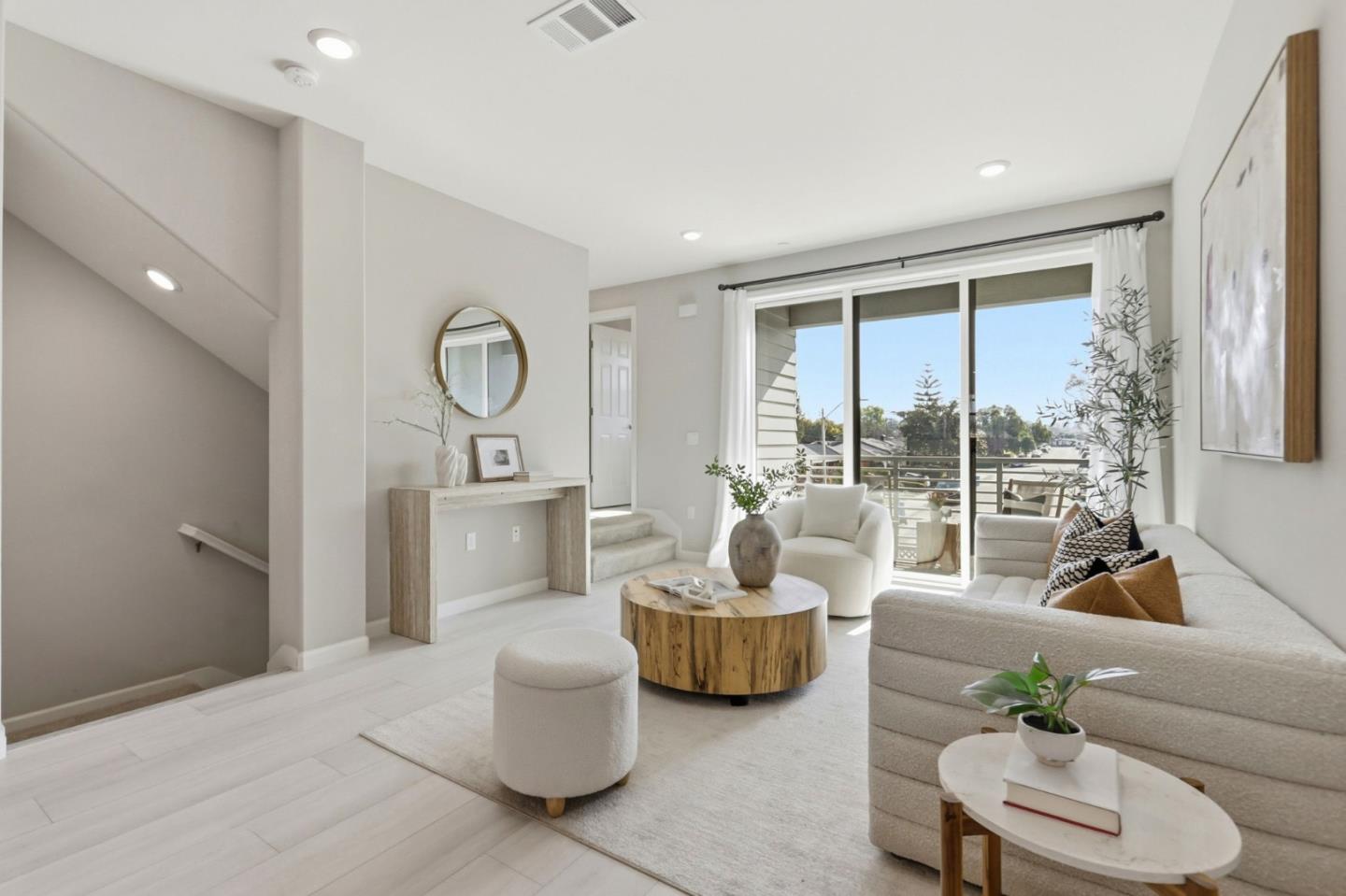 Detail Gallery Image 7 of 35 For 2760 Ball Pl #2,  Santa Clara,  CA 95051 - 2 Beds | 2/1 Baths