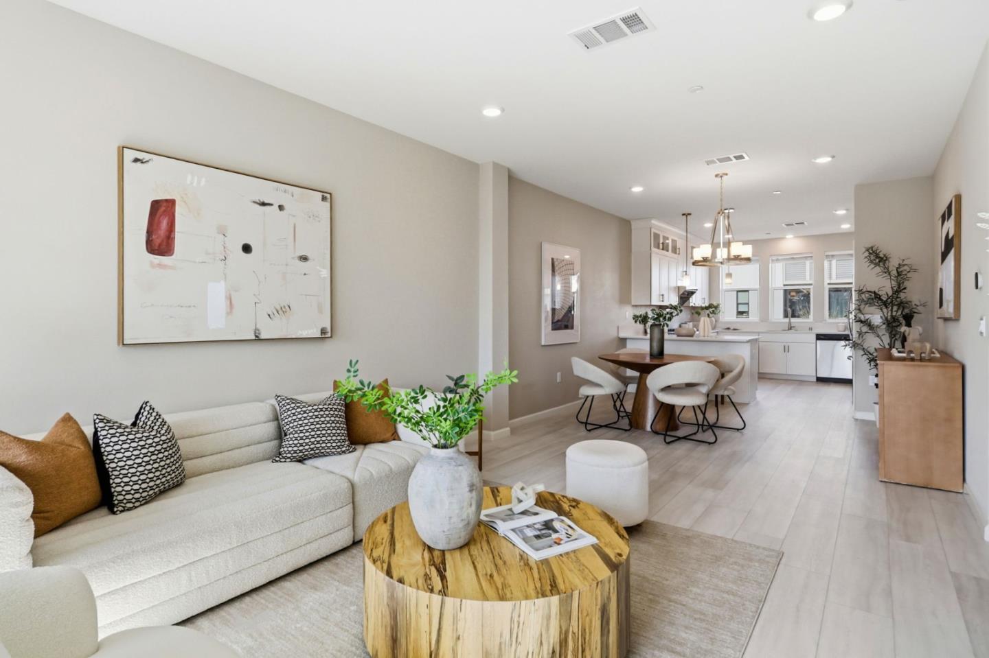 Detail Gallery Image 9 of 35 For 2760 Ball Pl #2,  Santa Clara,  CA 95051 - 2 Beds | 2/1 Baths