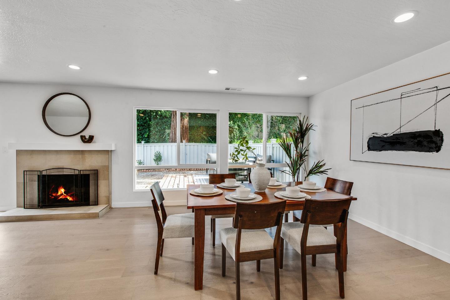 Detail Gallery Image 10 of 33 For 1646 Belleville Way, Sunnyvale,  CA 94087 - 3 Beds | 2/1 Baths