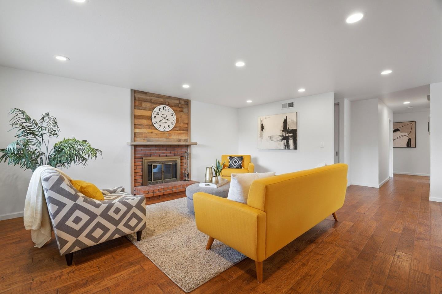 Detail Gallery Image 8 of 32 For 4709 Norwich Way, San Jose,  CA 95130 - 5 Beds | 2/1 Baths