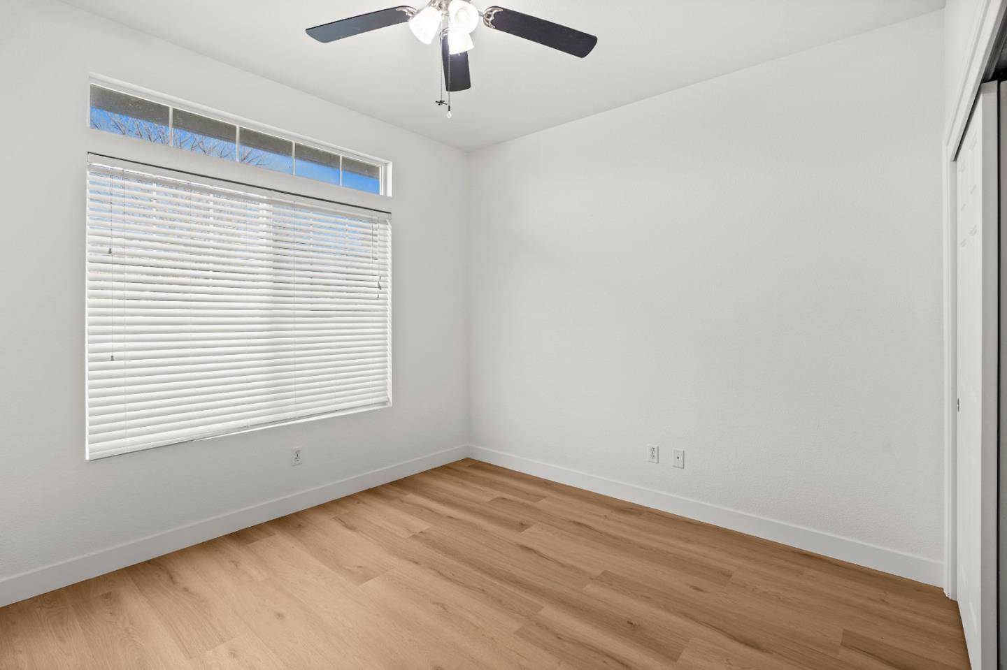 Detail Gallery Image 19 of 44 For 9942 Valderama Way, Sacramento,  CA 95829 - 3 Beds | 2 Baths