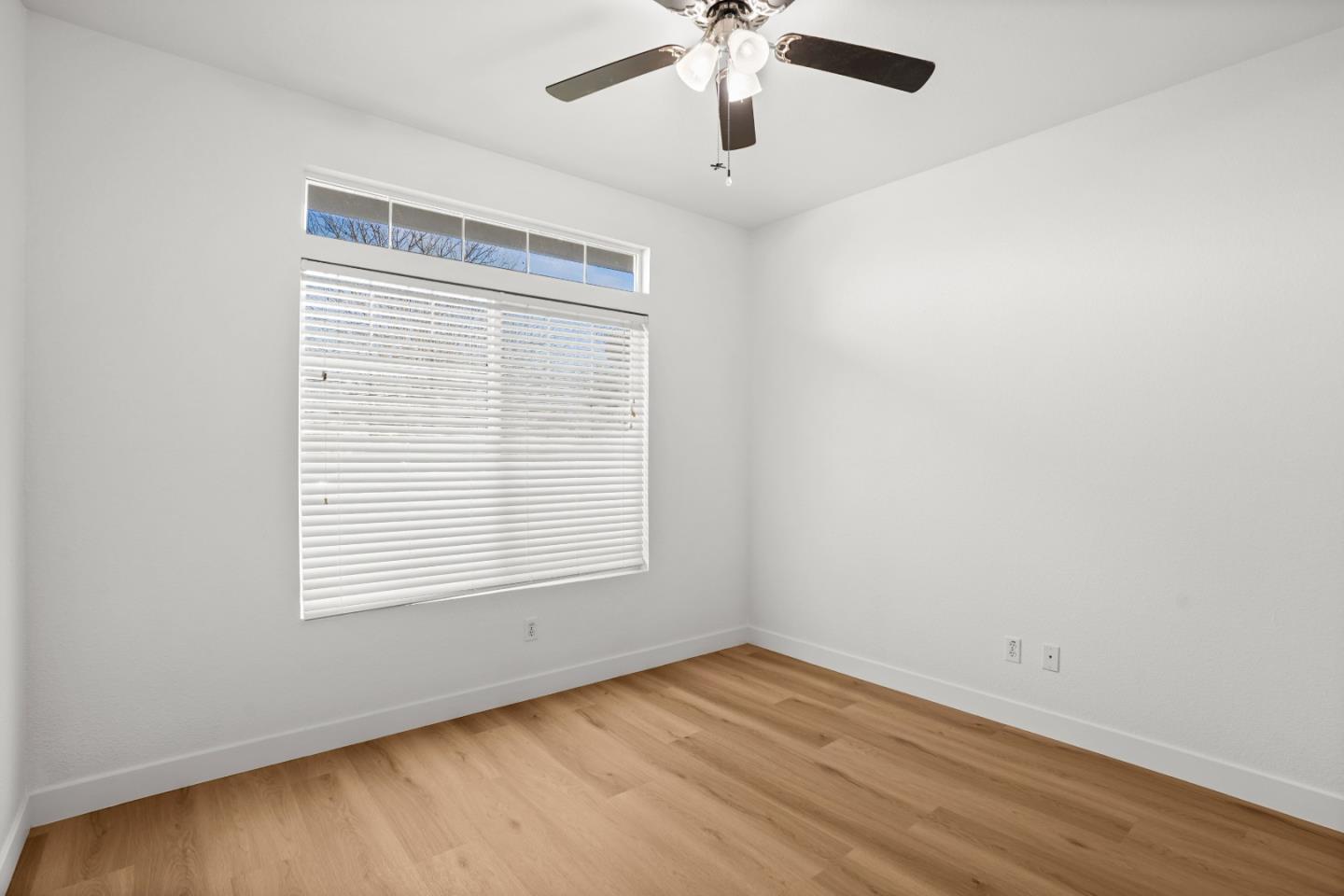 Detail Gallery Image 20 of 44 For 9942 Valderama Way, Sacramento,  CA 95829 - 3 Beds | 2 Baths