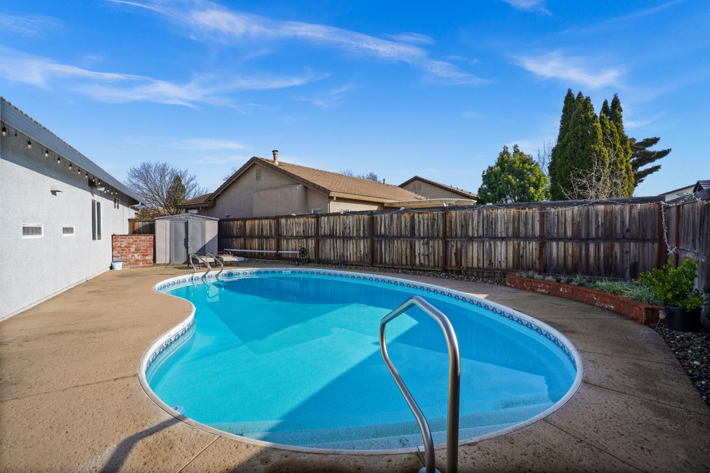 Detail Gallery Image 31 of 44 For 9942 Valderama Way, Sacramento,  CA 95829 - 3 Beds | 2 Baths