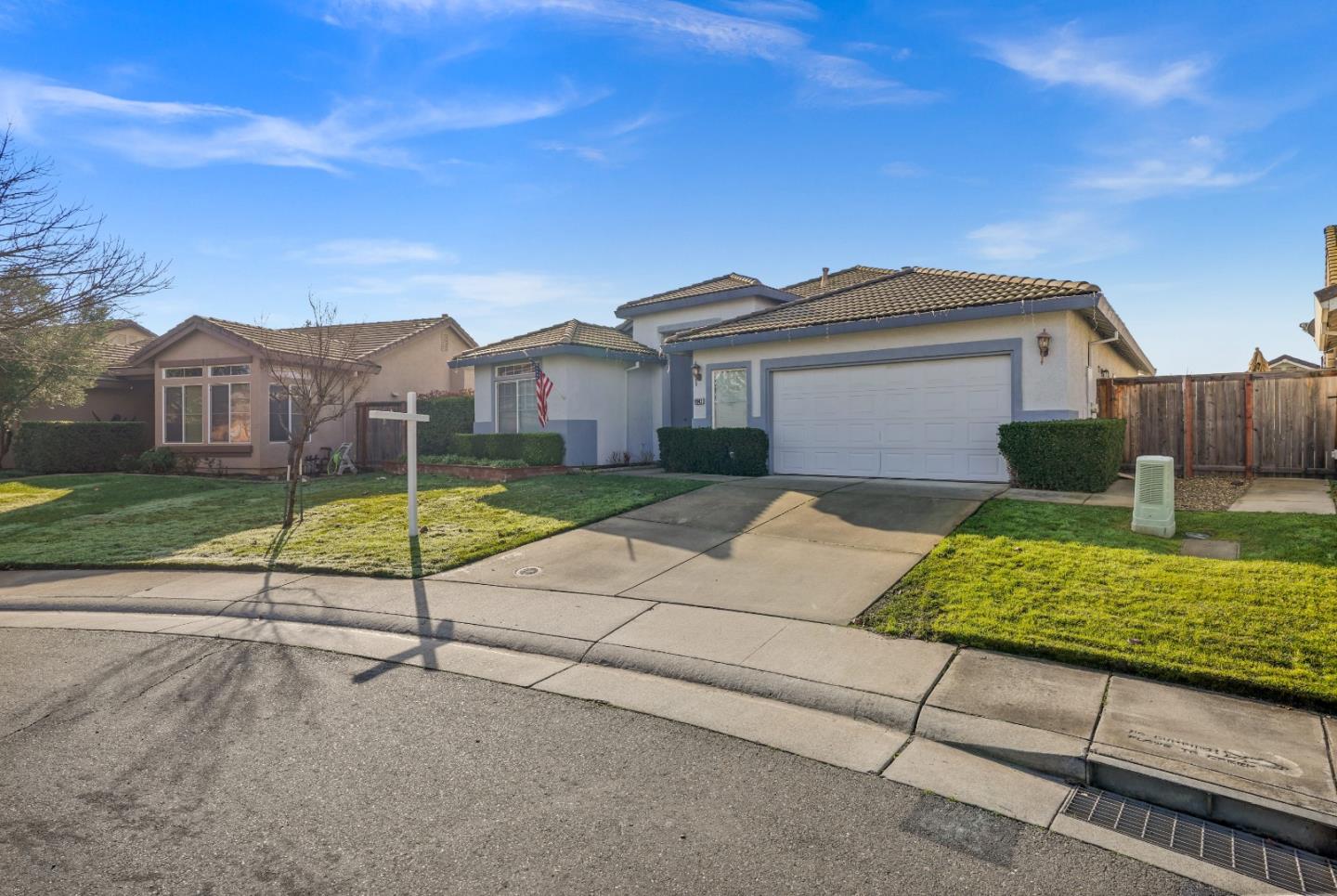 Detail Gallery Image 34 of 44 For 9942 Valderama Way, Sacramento,  CA 95829 - 3 Beds | 2 Baths