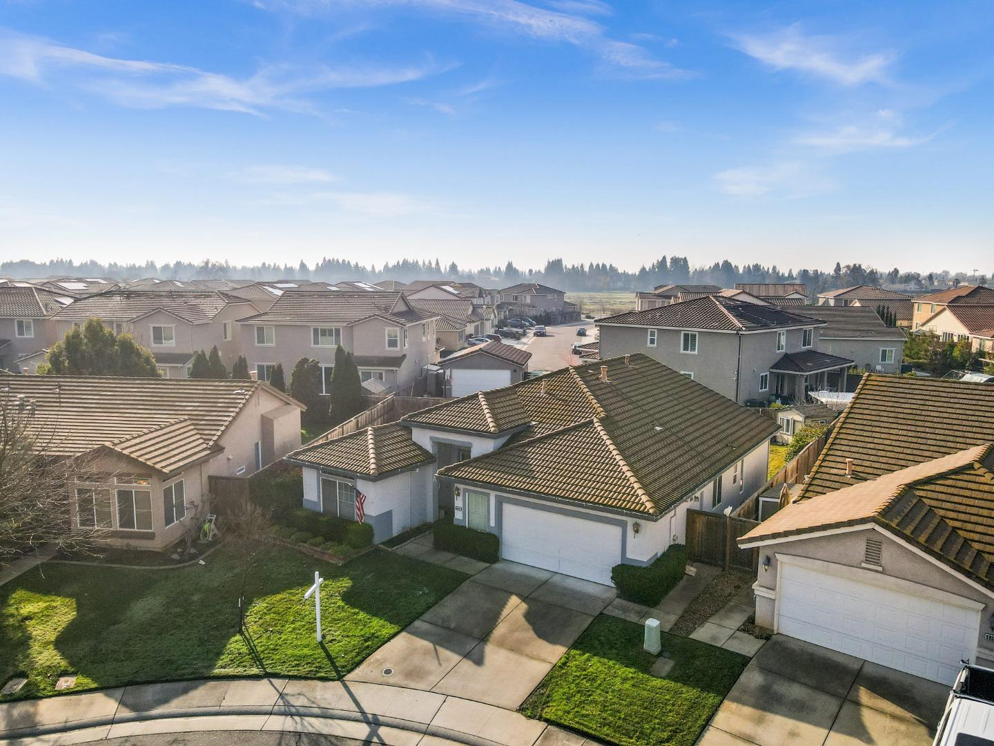 Detail Gallery Image 36 of 44 For 9942 Valderama Way, Sacramento,  CA 95829 - 3 Beds | 2 Baths