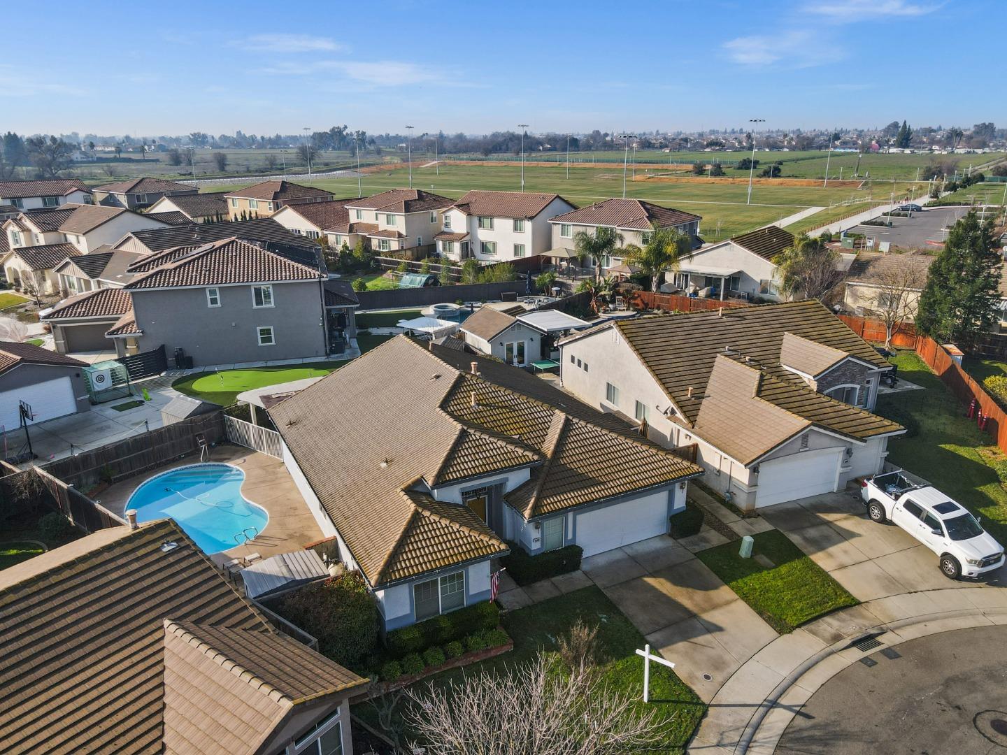 Detail Gallery Image 37 of 44 For 9942 Valderama Way, Sacramento,  CA 95829 - 3 Beds | 2 Baths