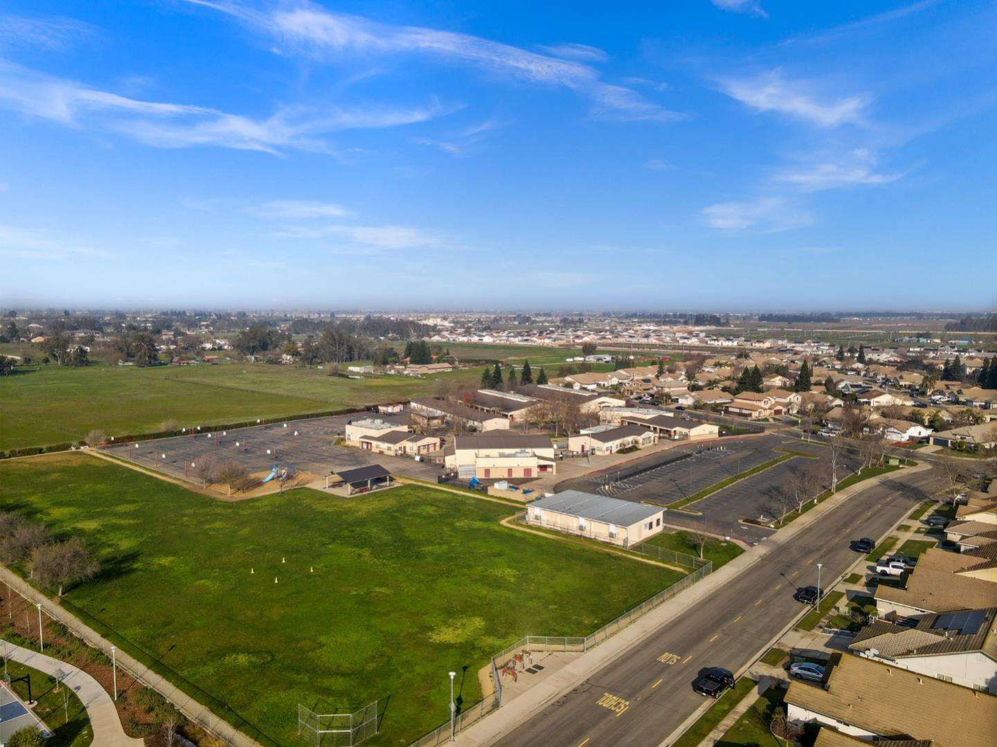 Detail Gallery Image 42 of 44 For 9942 Valderama Way, Sacramento,  CA 95829 - 3 Beds | 2 Baths