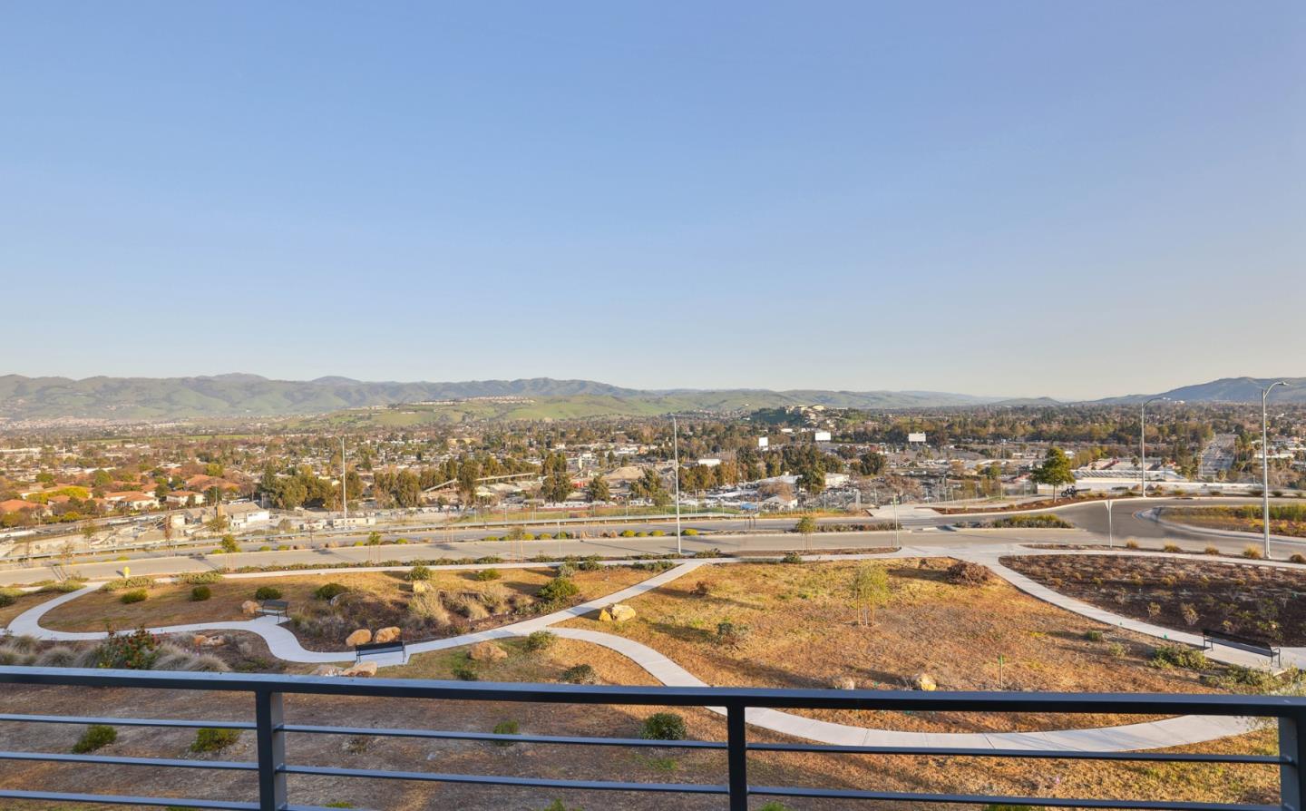 Detail Gallery Image 27 of 44 For 2986 Valley of Hearts Del Pl, San Jose,  CA 95136 - 4 Beds | 3/1 Baths