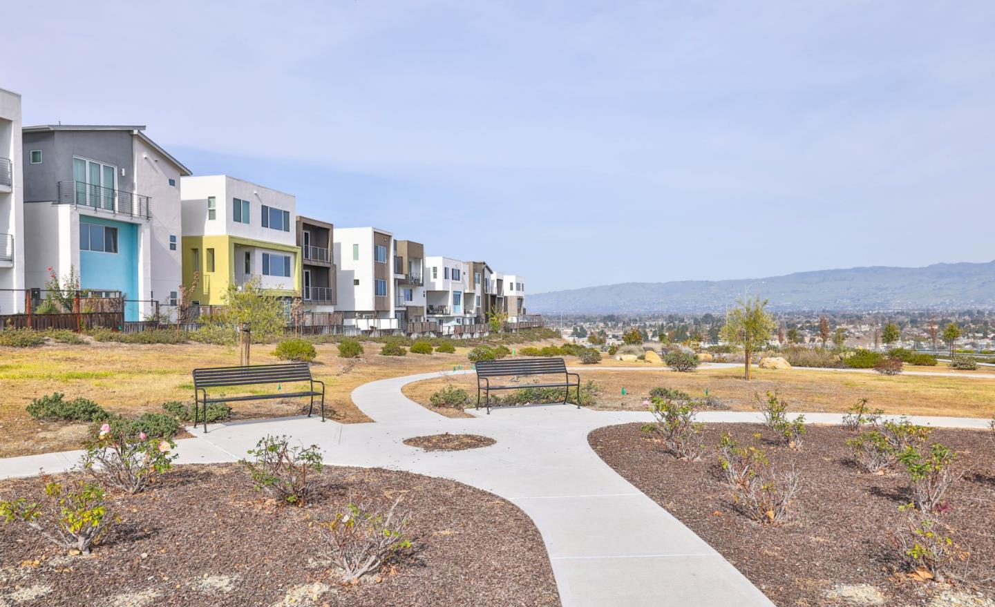 Detail Gallery Image 38 of 44 For 2986 Valley of Hearts Del Pl, San Jose,  CA 95136 - 4 Beds | 3/1 Baths