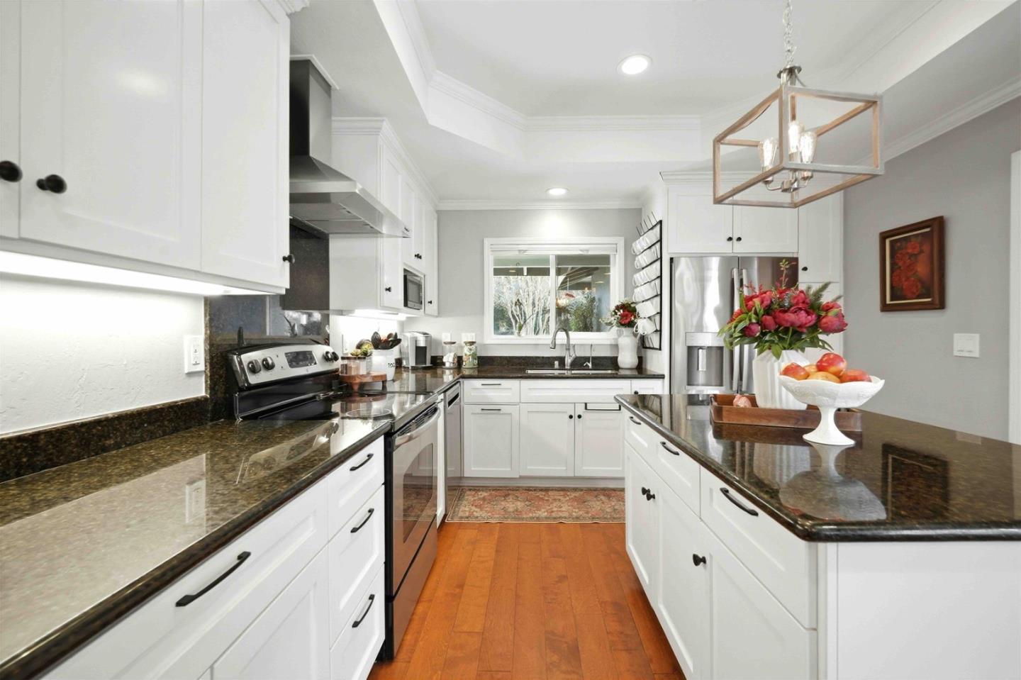 Detail Gallery Image 11 of 34 For 545 W Dunne Ave, Morgan Hill,  CA 95037 - 3 Beds | 2 Baths