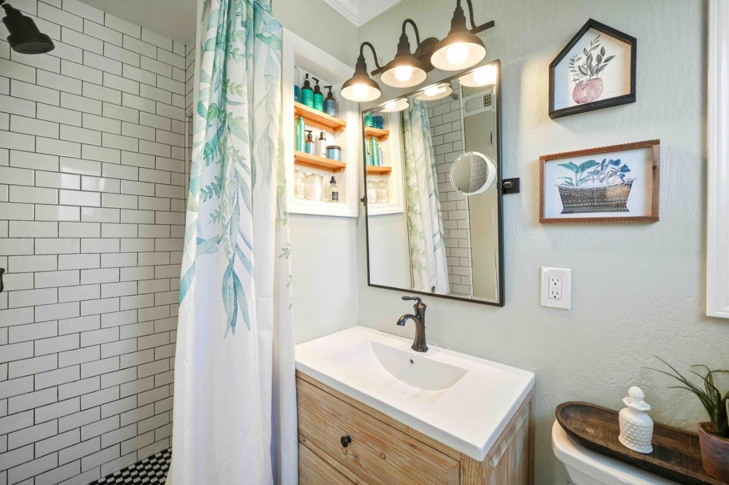 Detail Gallery Image 18 of 34 For 545 W Dunne Ave, Morgan Hill,  CA 95037 - 3 Beds | 2 Baths