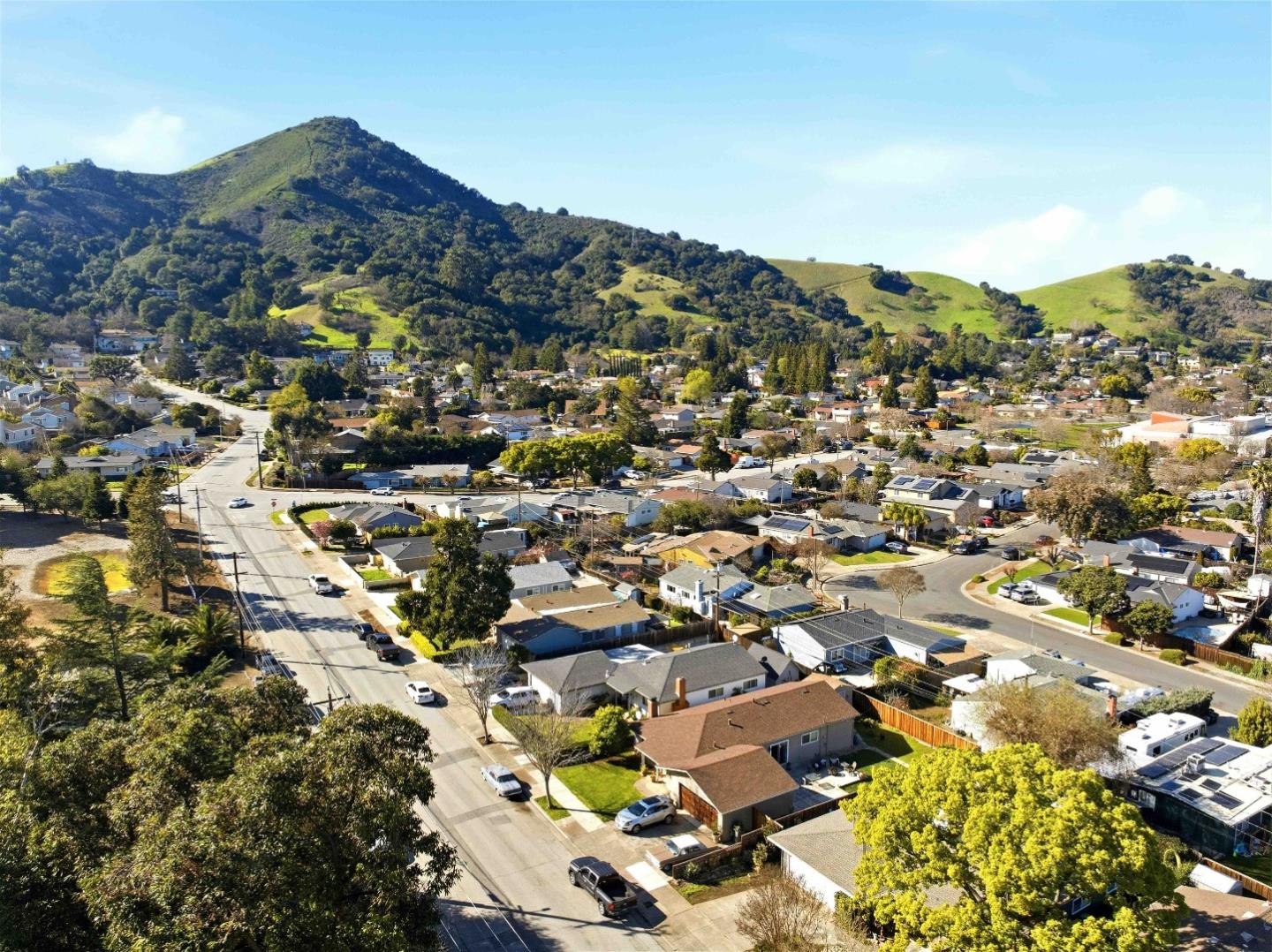 Detail Gallery Image 33 of 34 For 545 W Dunne Ave, Morgan Hill,  CA 95037 - 3 Beds | 2 Baths