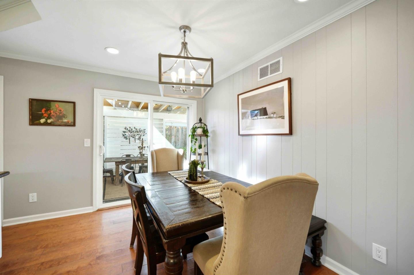 Detail Gallery Image 8 of 34 For 545 W Dunne Ave, Morgan Hill,  CA 95037 - 3 Beds | 2 Baths