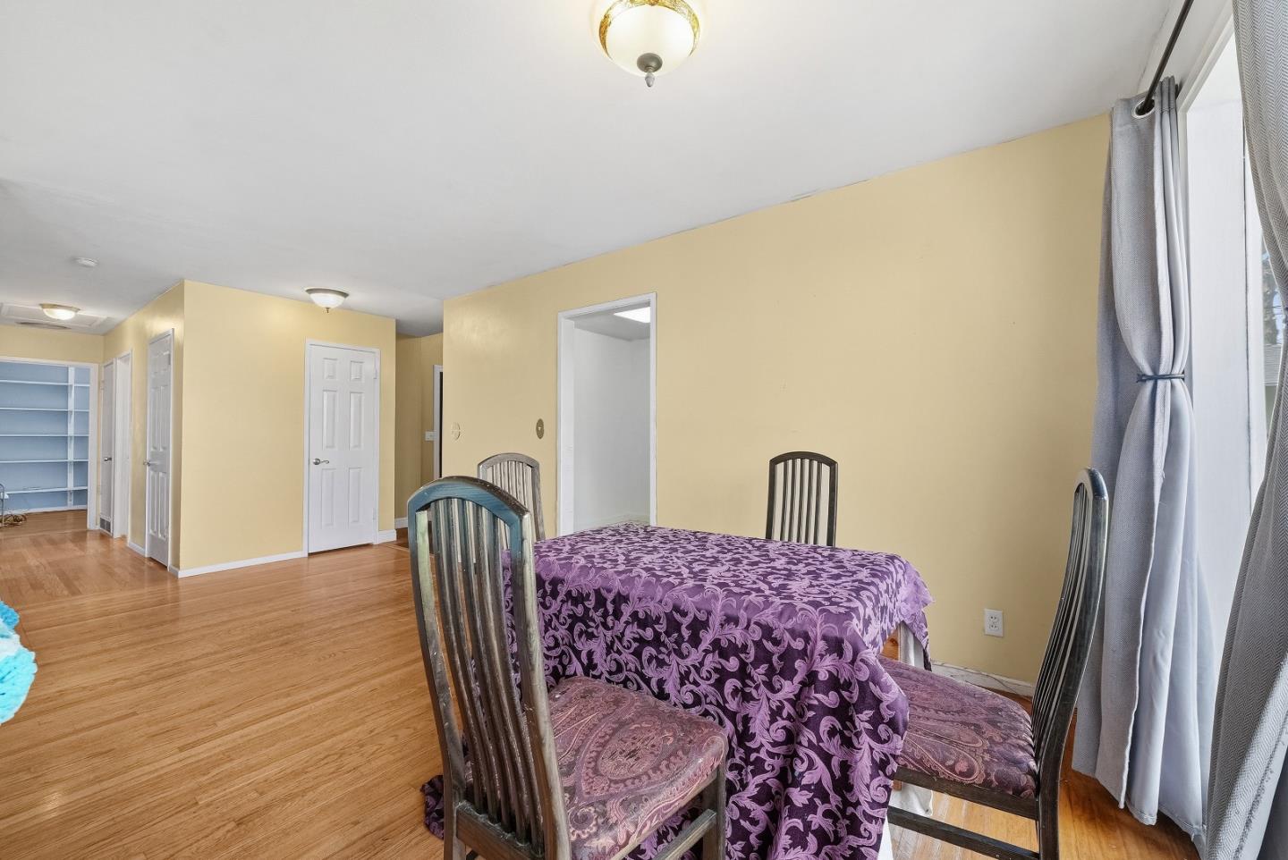 Detail Gallery Image 12 of 51 For 1289 Morningside Dr, Sunnyvale,  CA 94087 - 4 Beds | 2 Baths