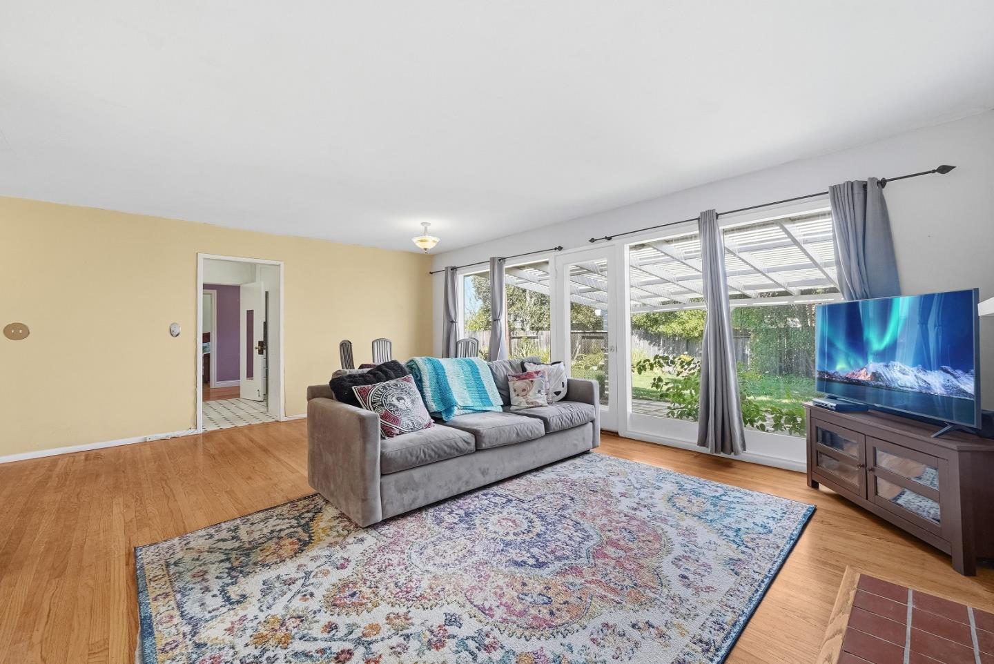 Detail Gallery Image 15 of 51 For 1289 Morningside Dr, Sunnyvale,  CA 94087 - 4 Beds | 2 Baths