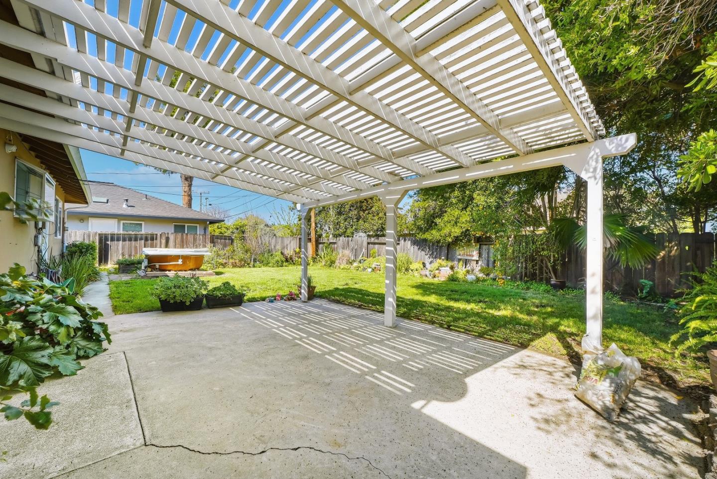 Detail Gallery Image 46 of 51 For 1289 Morningside Dr, Sunnyvale,  CA 94087 - 4 Beds | 2 Baths