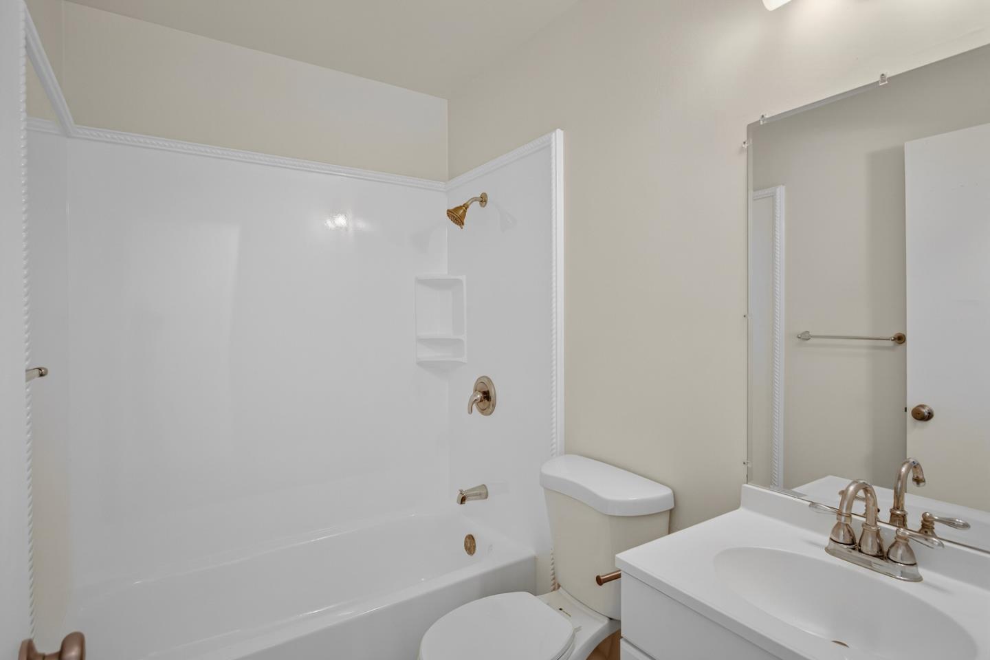 Detail Gallery Image 13 of 21 For 218 Coy Dr #1,  San Jose,  CA 95123 - 2 Beds | 1 Baths