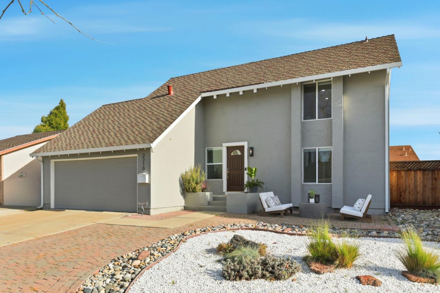 Detail Gallery Image 3 of 22 For 2210 Hikido Dr, San Jose,  CA 95131 - 4 Beds | 2 Baths