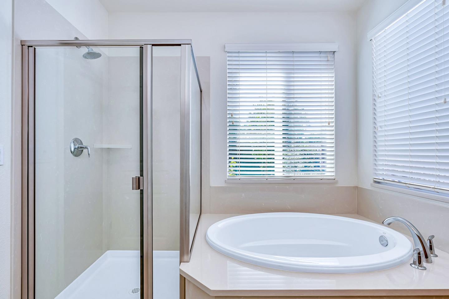 Detail Gallery Image 12 of 25 For 1149 Bellflower Way, Los Banos,  CA 93635 - 4 Beds | 2 Baths