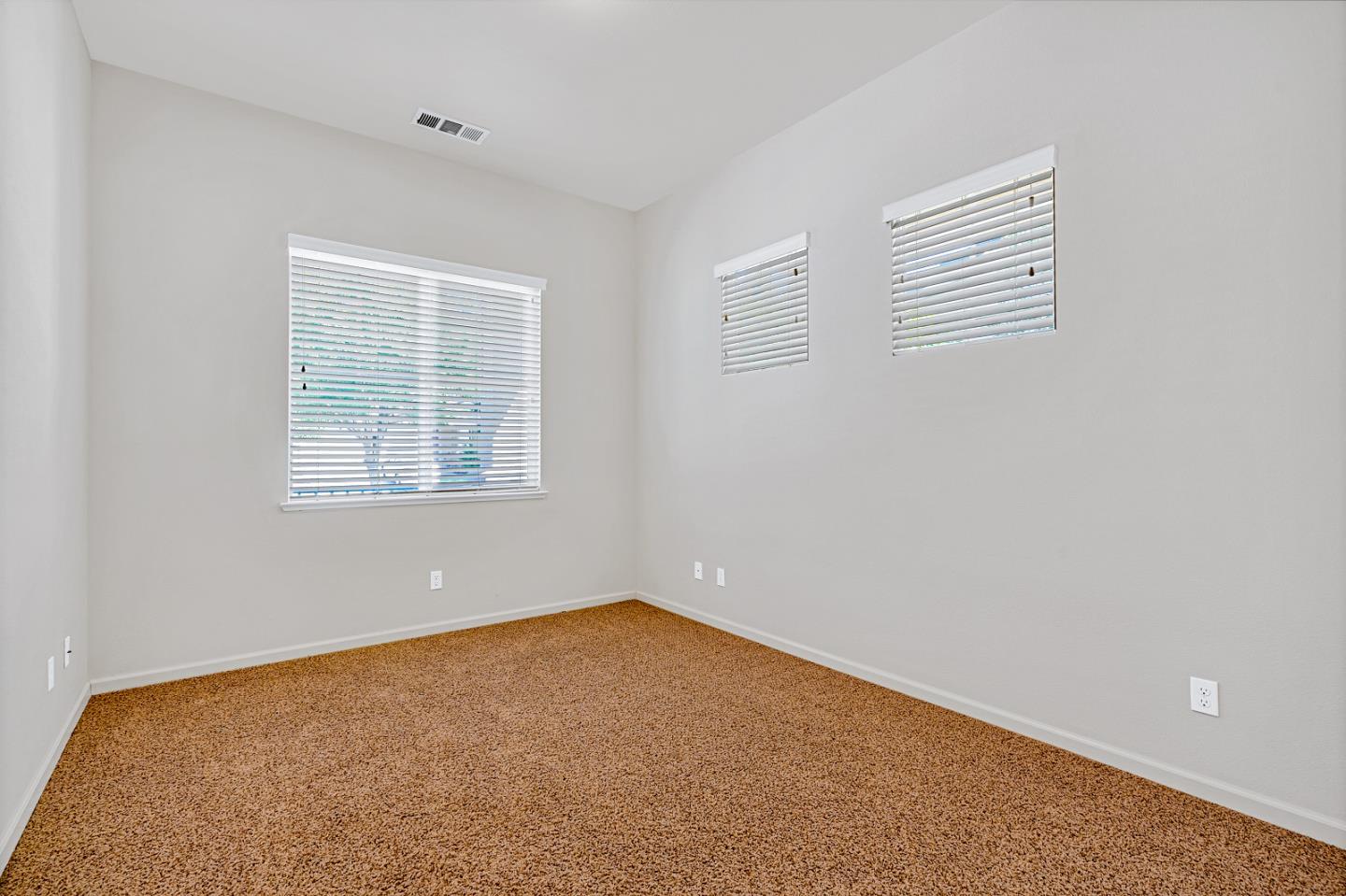 Detail Gallery Image 15 of 25 For 1149 Bellflower Way, Los Banos,  CA 93635 - 4 Beds | 2 Baths