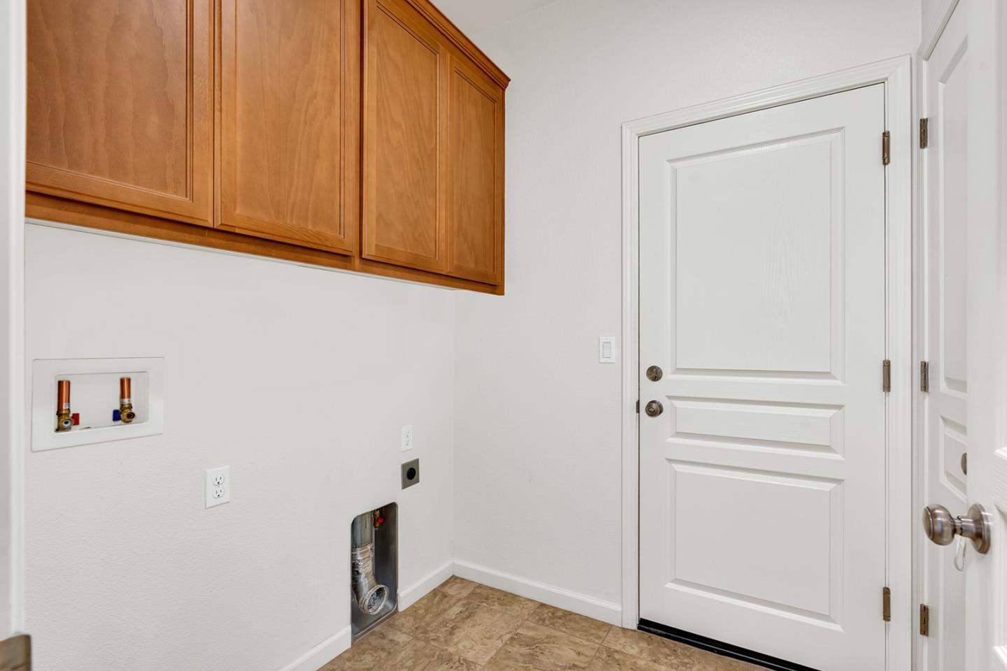 Detail Gallery Image 19 of 25 For 1149 Bellflower Way, Los Banos,  CA 93635 - 4 Beds | 2 Baths