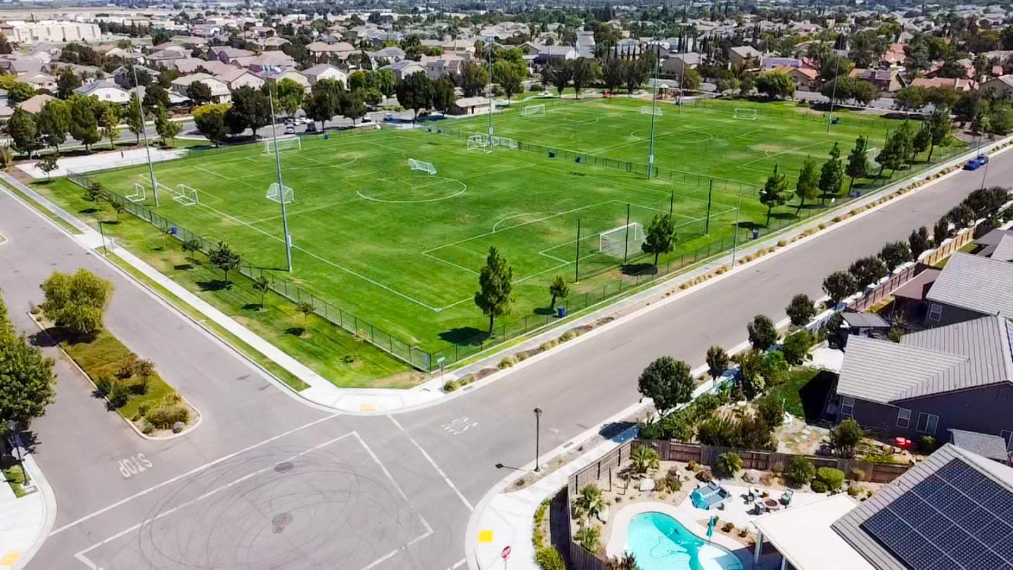 Detail Gallery Image 24 of 25 For 1149 Bellflower Way, Los Banos,  CA 93635 - 4 Beds | 2 Baths