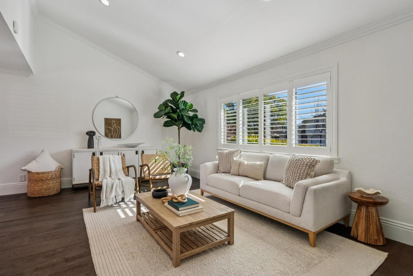 Detail Gallery Image 14 of 101 For 1467 Nesbit Ct, San Jose,  CA 95120 - 4 Beds | 2/1 Baths