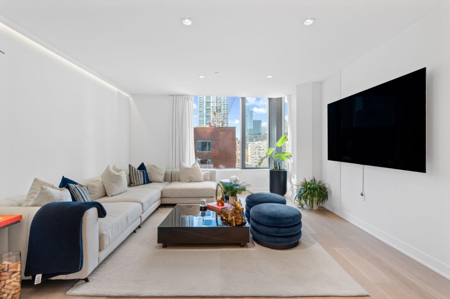 Detail Gallery Image 16 of 51 For 280 Spear St 8j,  San Francisco,  CA 94105 - 2 Beds | 2 Baths