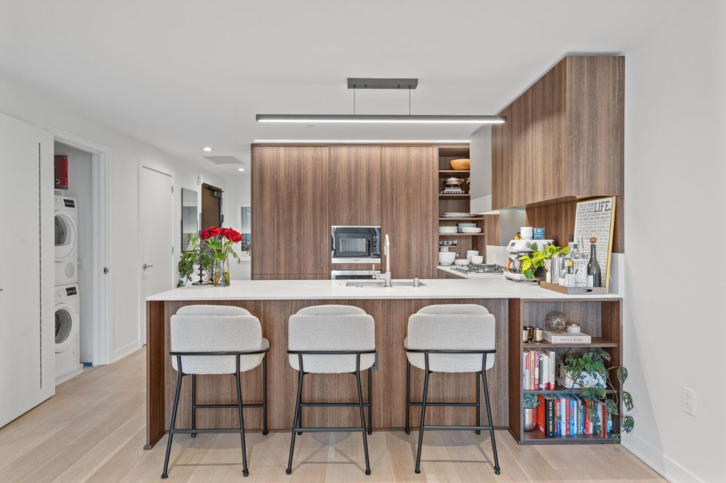 Detail Gallery Image 3 of 51 For 280 Spear St 8j,  San Francisco,  CA 94105 - 2 Beds | 2 Baths